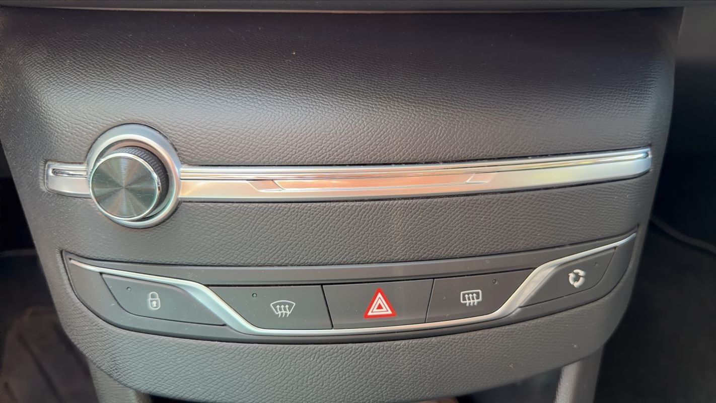 Peugeot 308 - Photo 13