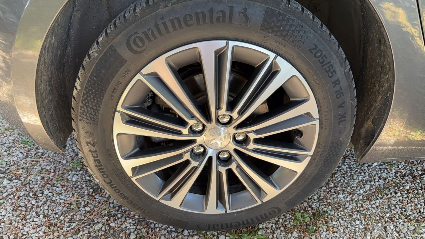 Peugeot 308 - Photo 16