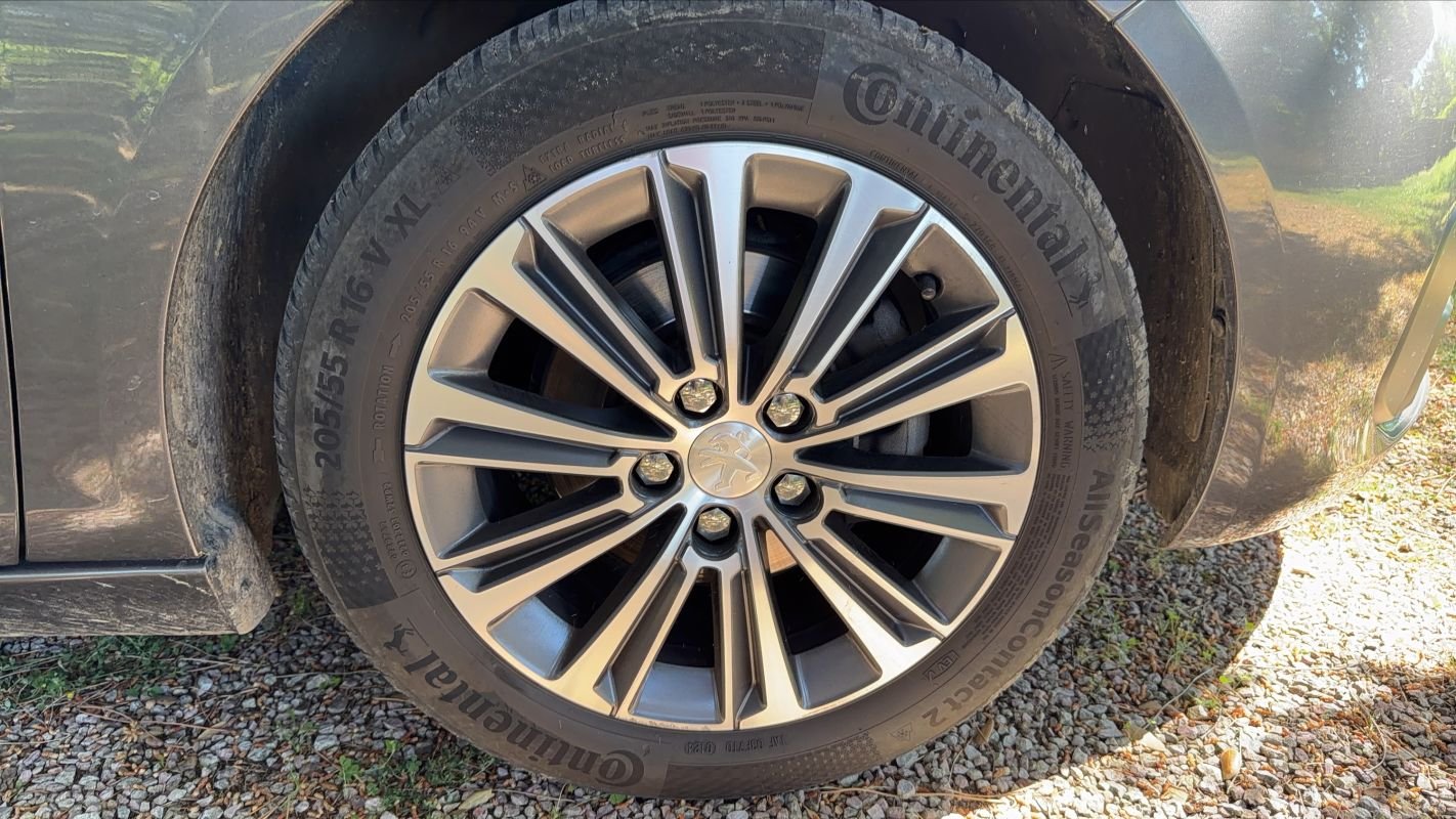 Peugeot 308 - Photo 17