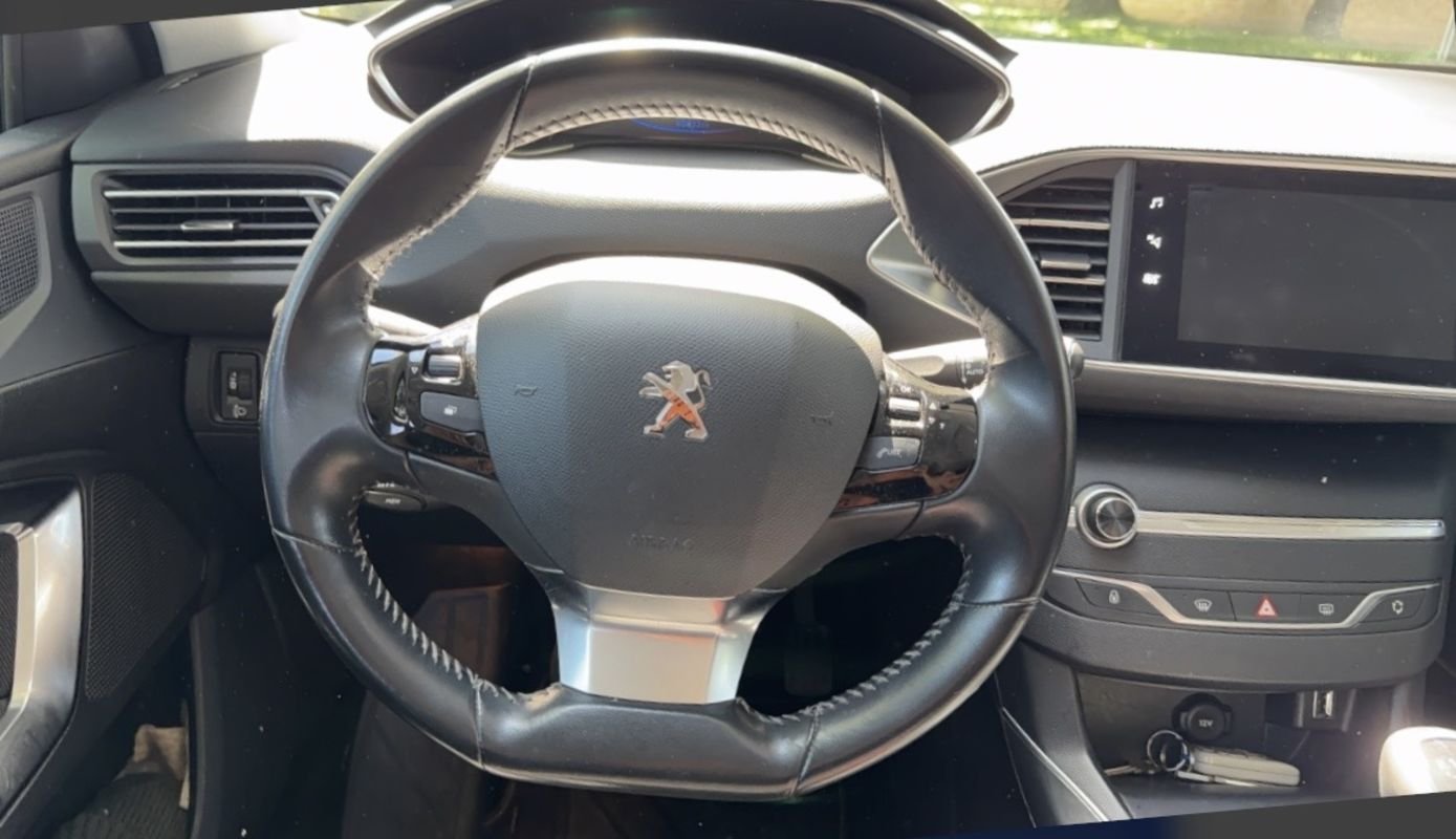 Peugeot 308 - Photo 24