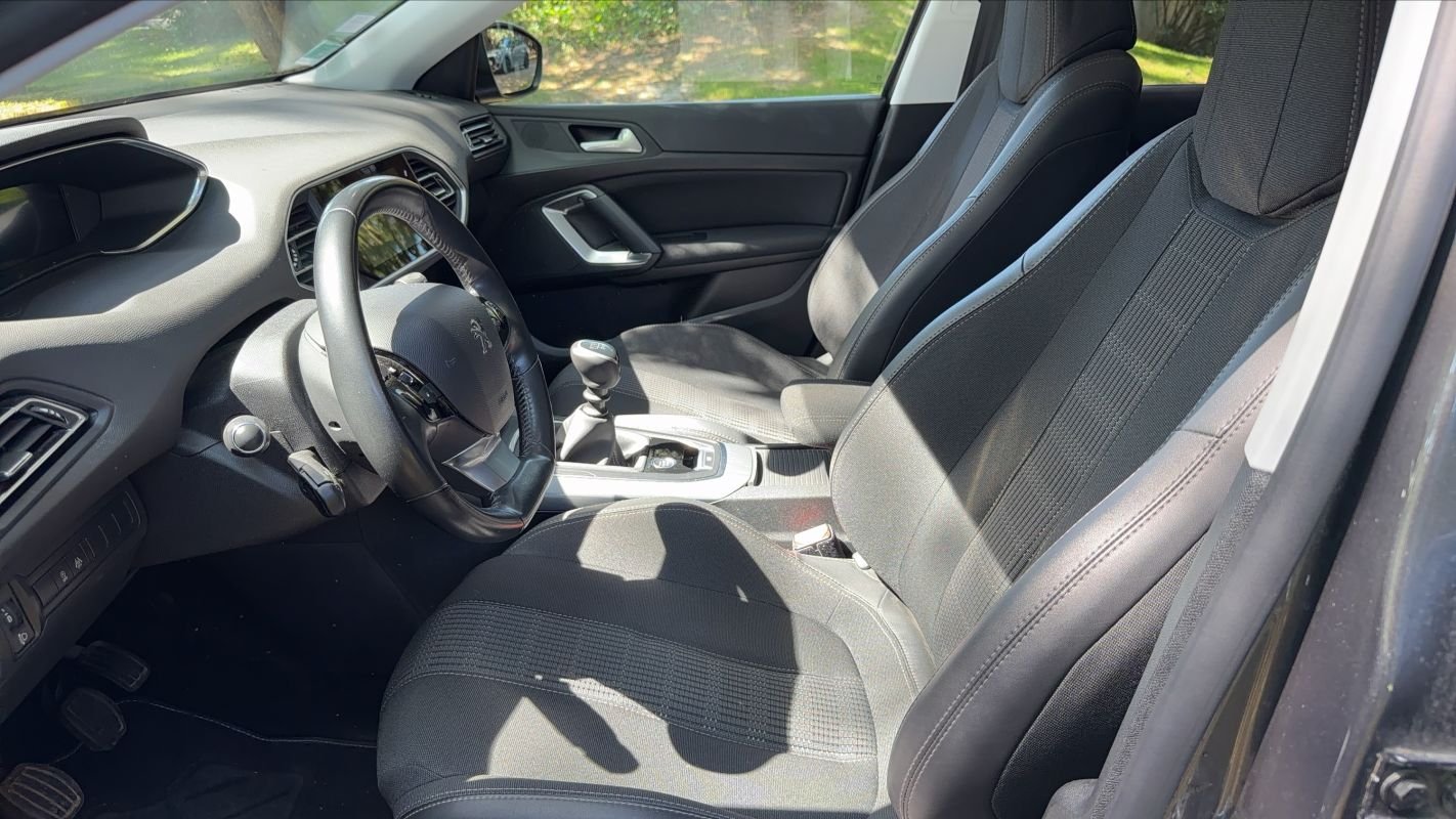 Peugeot 308 - Photo 25
