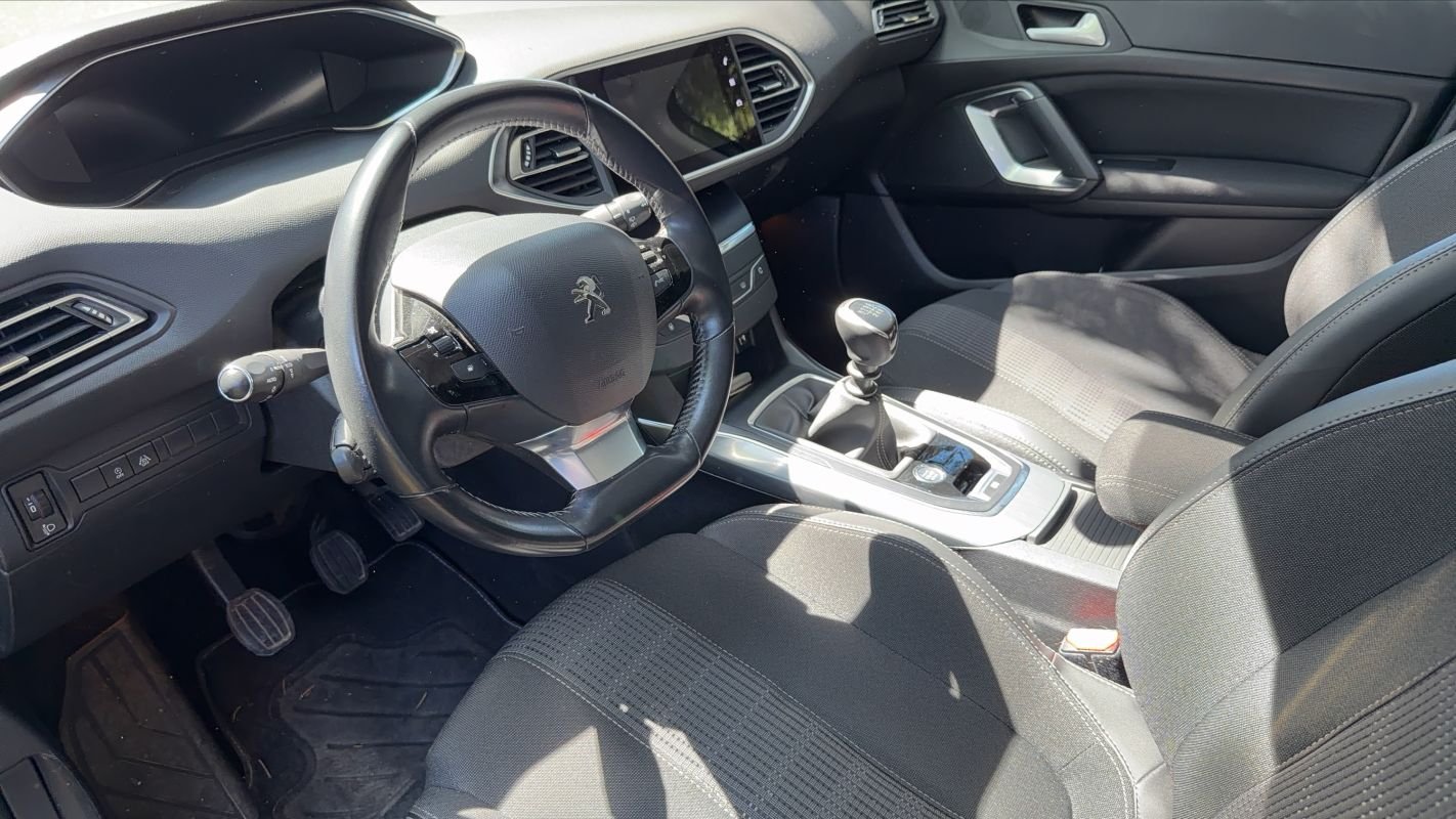 Peugeot 308 - Photo 8