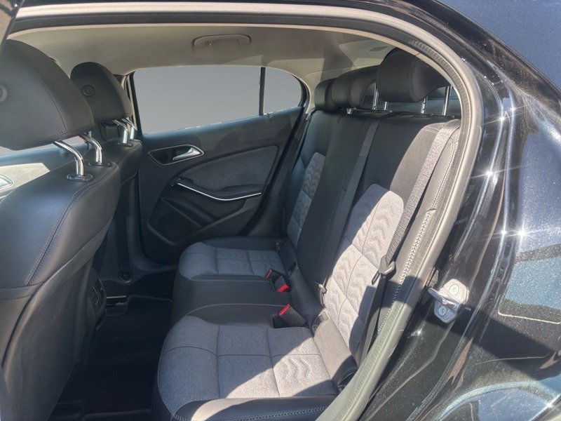 Mercedes Gla - Photo 15