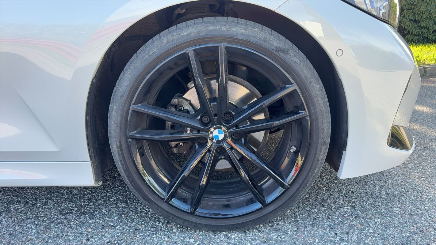 BMW Série 3 - Photo 17