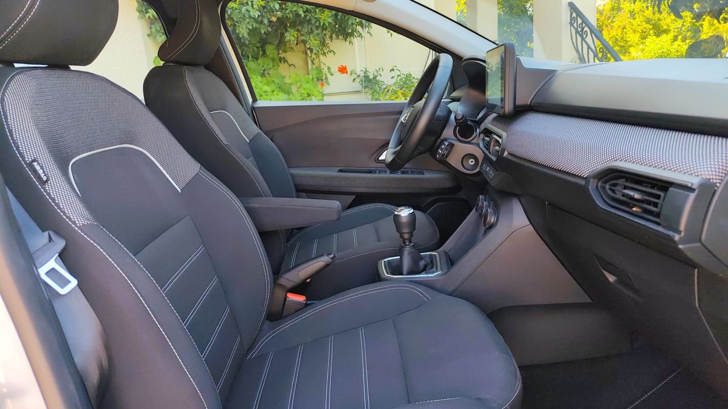 Dacia Sandero - Photo 26