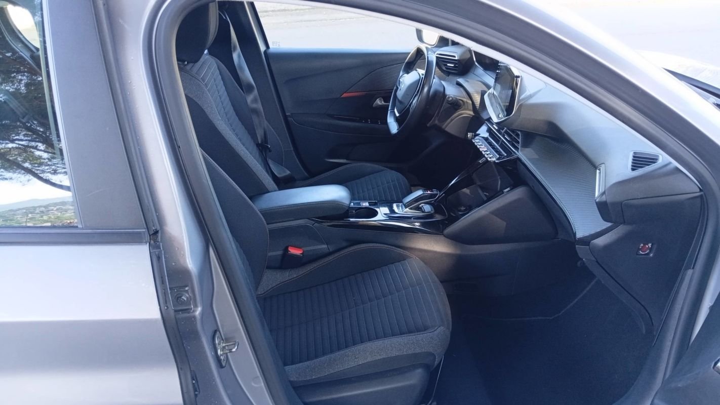 Peugeot E-208 - Photo 27
