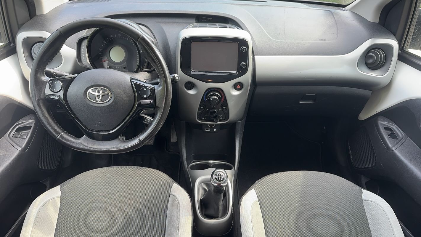 Toyota Aygo - Photo 11