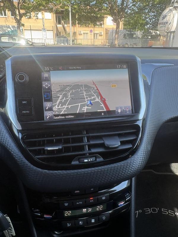Peugeot 2008 - Photo 8