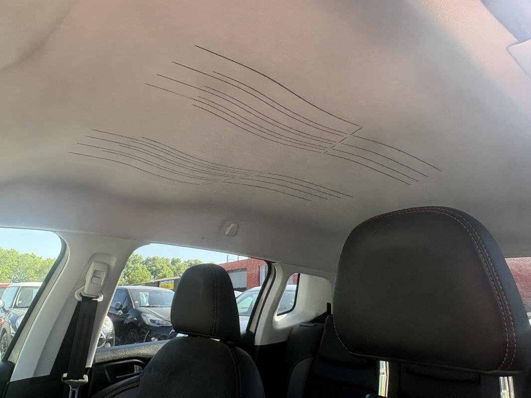 Peugeot 2008 - Photo 9