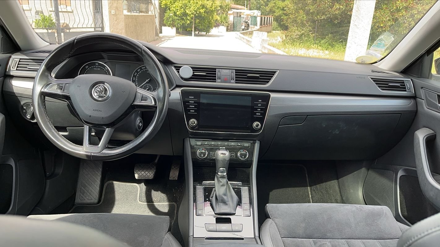 Skoda Superb - Photo 11