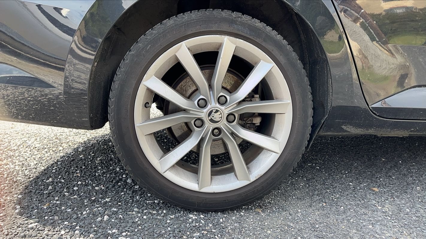 Skoda Superb - Photo 16