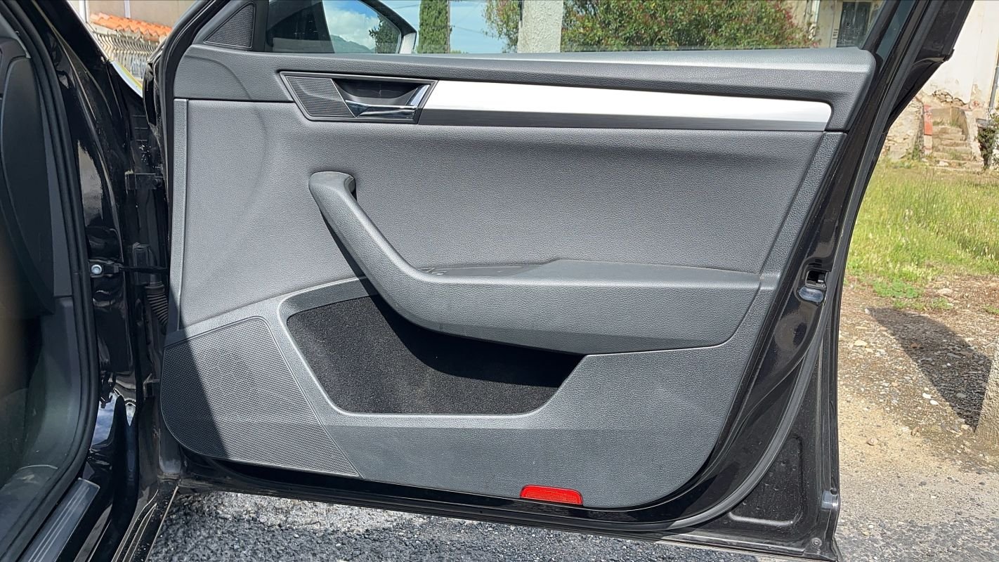 Skoda Superb - Photo 23