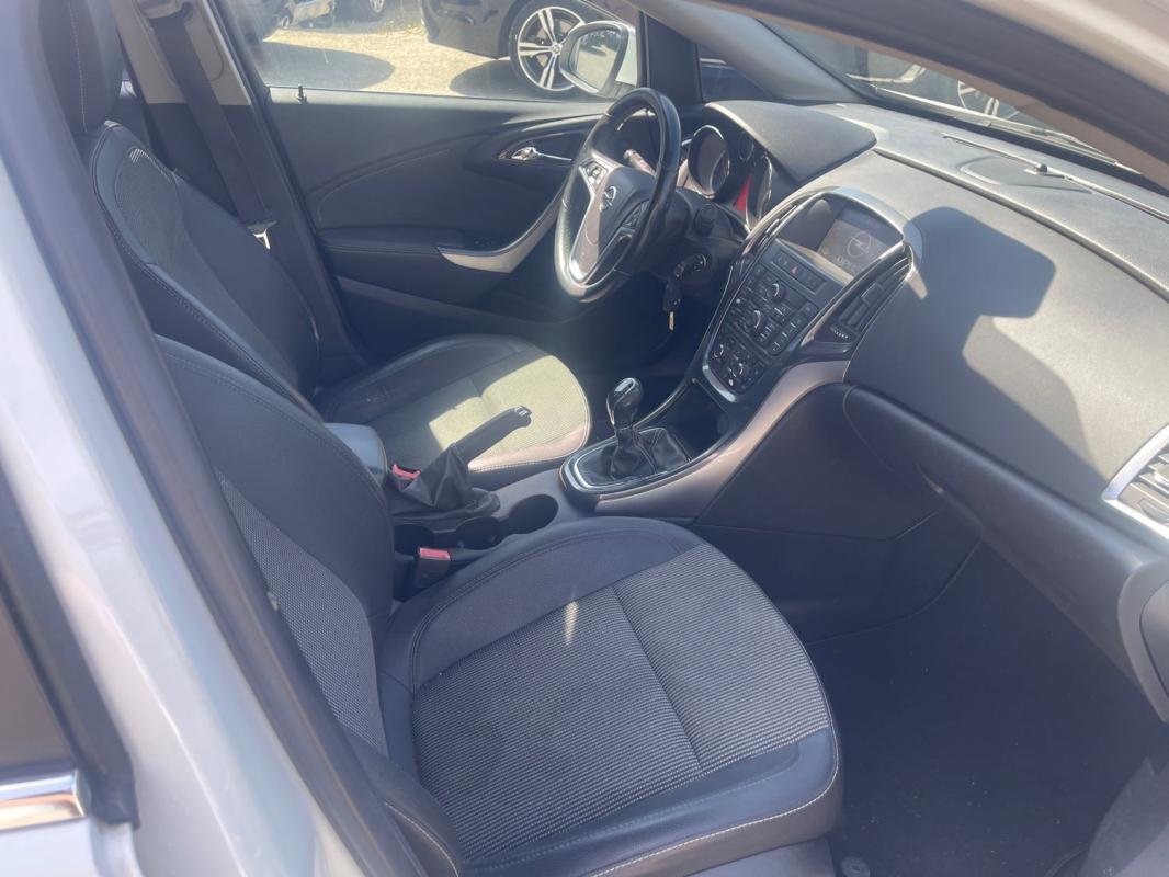 Opel Astra - Photo 11