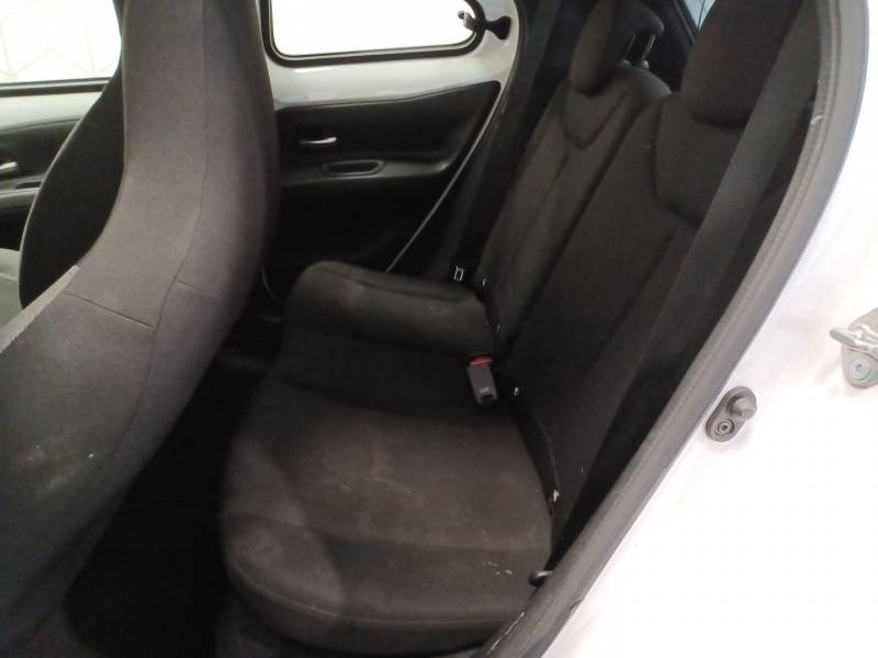 Toyota aygo x - Photo 13