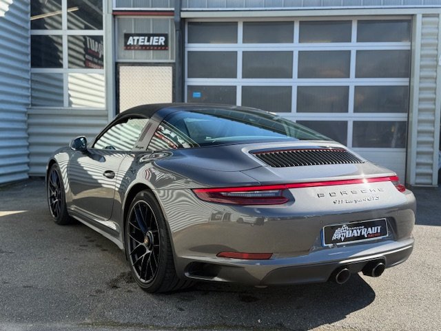 Porsche 911 - Photo 12