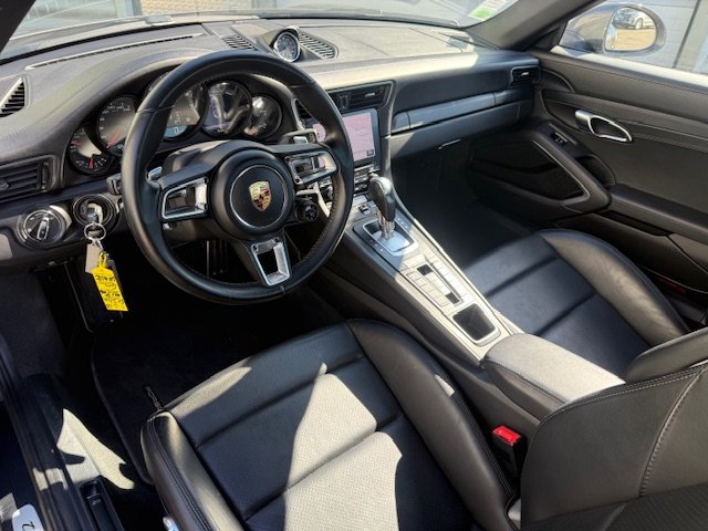Porsche 911 - Photo 13