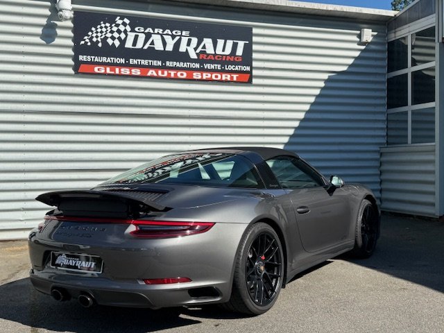 Porsche 911 - Photo 9