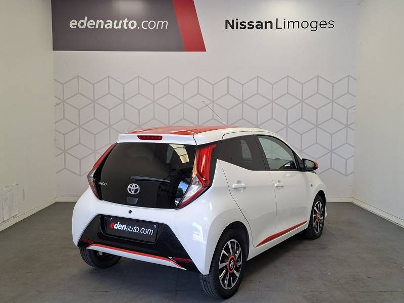 Toyota Aygo - Photo 10