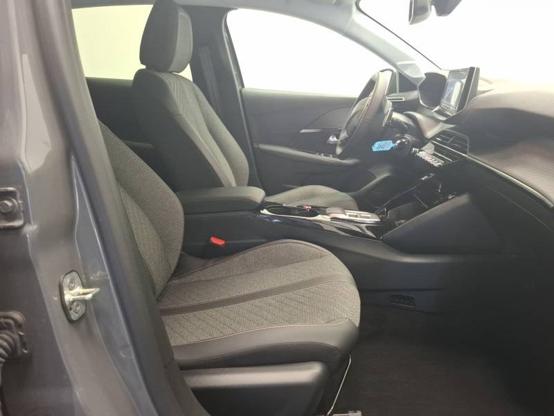 Peugeot 208 - Photo 31