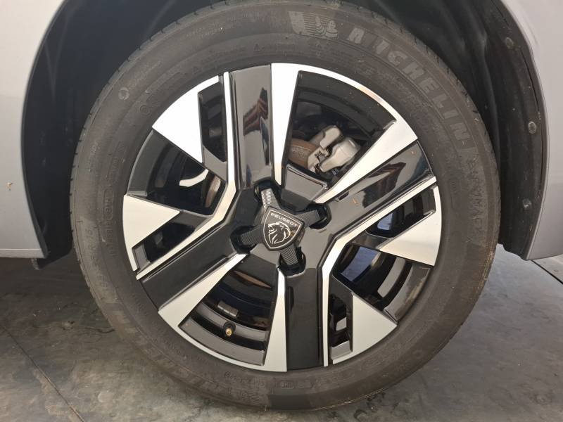 Peugeot 208 - Photo 11