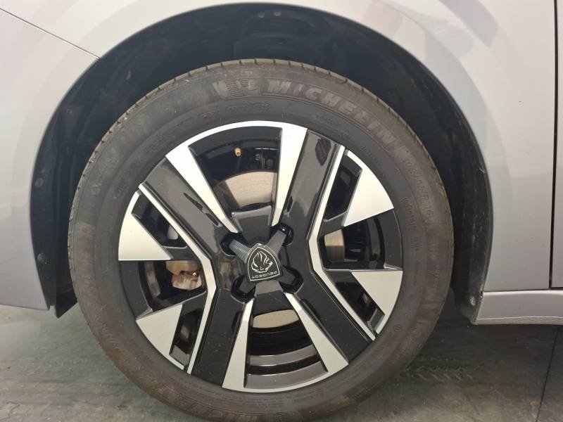 Peugeot 208 - Photo 12