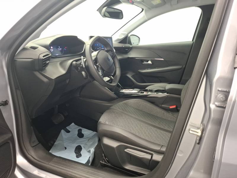 Peugeot 208 - Photo 13