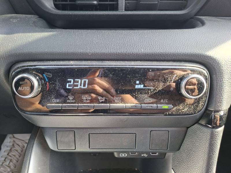 Toyota Yaris - Photo 33