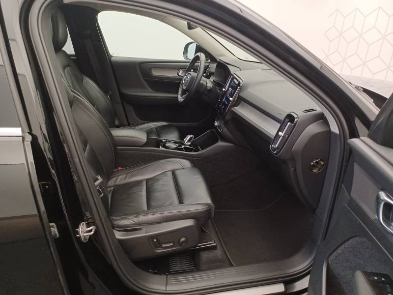 Volvo XC40 - Photo 14