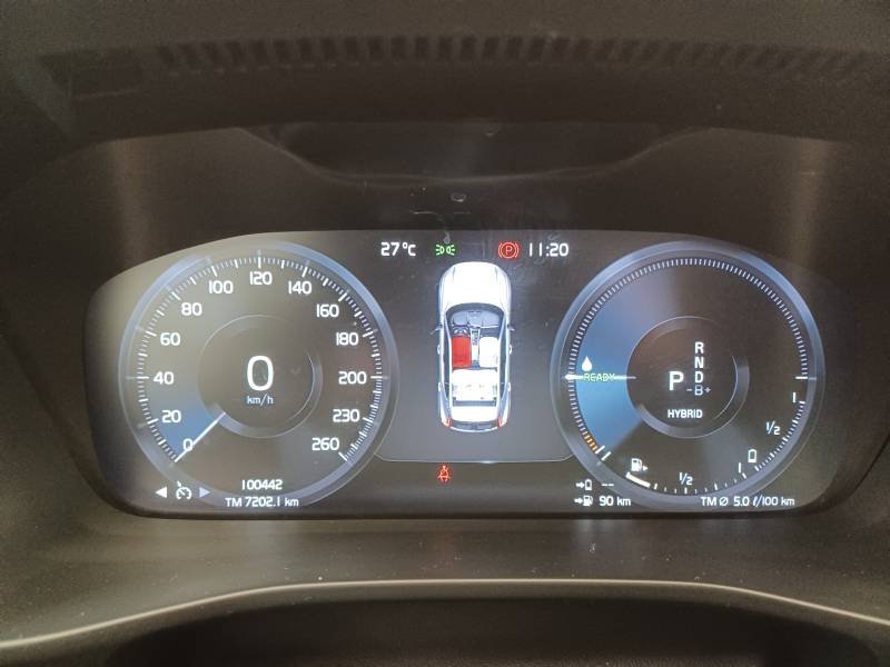 Volvo XC40 - Photo 23