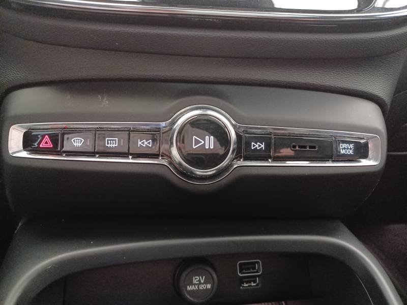Volvo XC40 - Photo 28