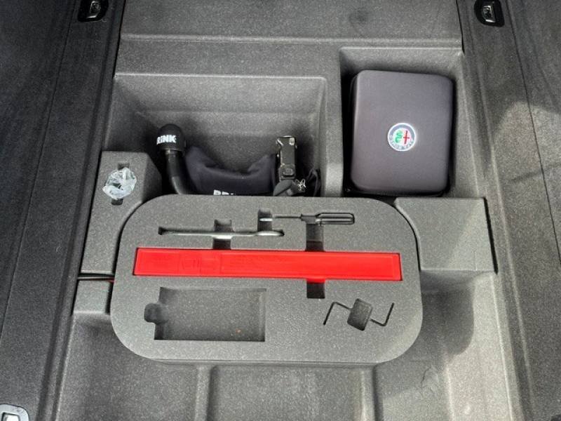 Alfa Romeo Stelvio - Photo 30