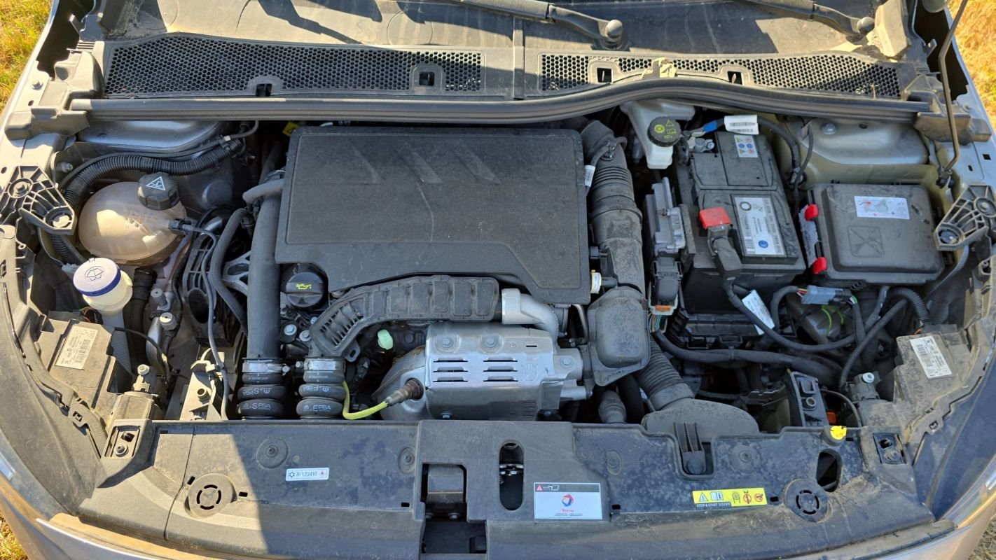 Peugeot 208 - Photo 15