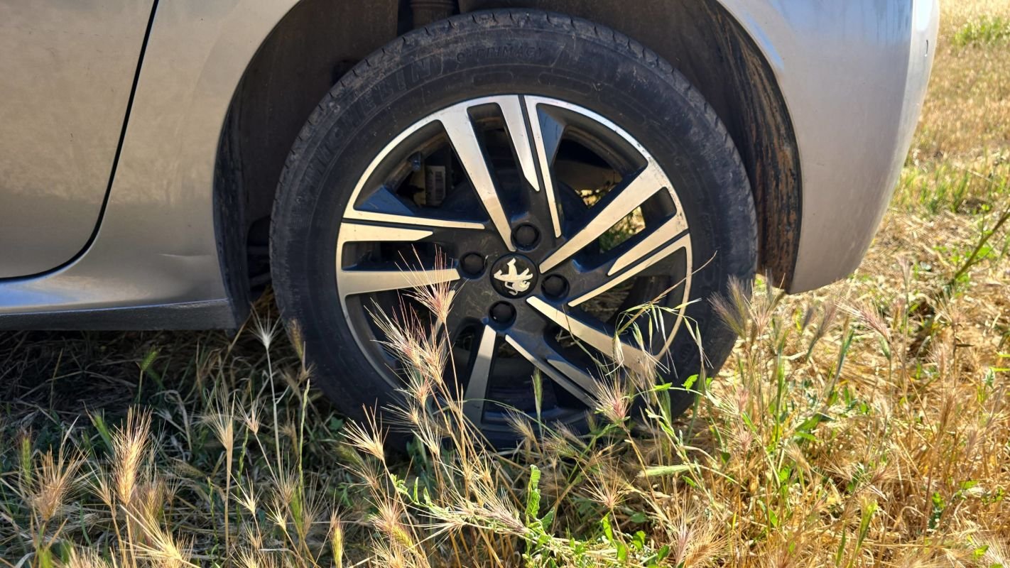 Peugeot 208 - Photo 19
