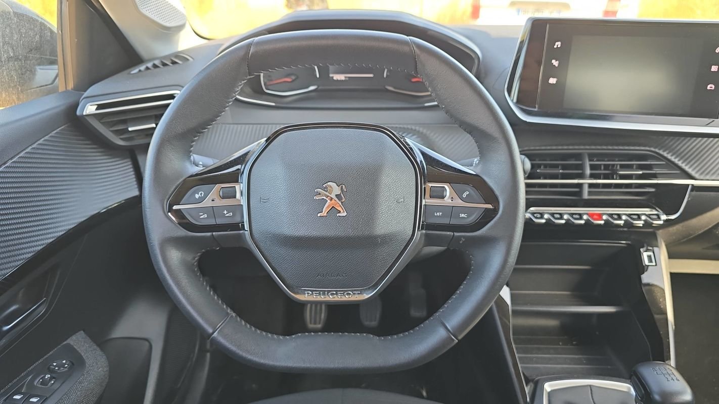 Peugeot 208 - Photo 22