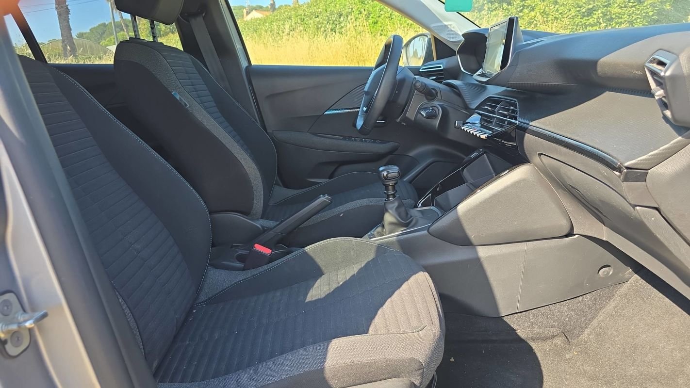 Peugeot 208 - Photo 27
