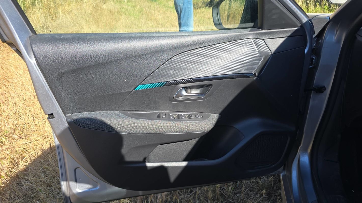 Peugeot 208 - Photo 7