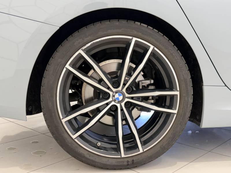BMW Série 3 - Photo 11