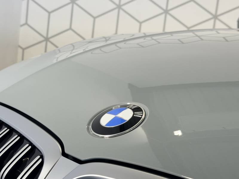 BMW Série 3 - Photo 15