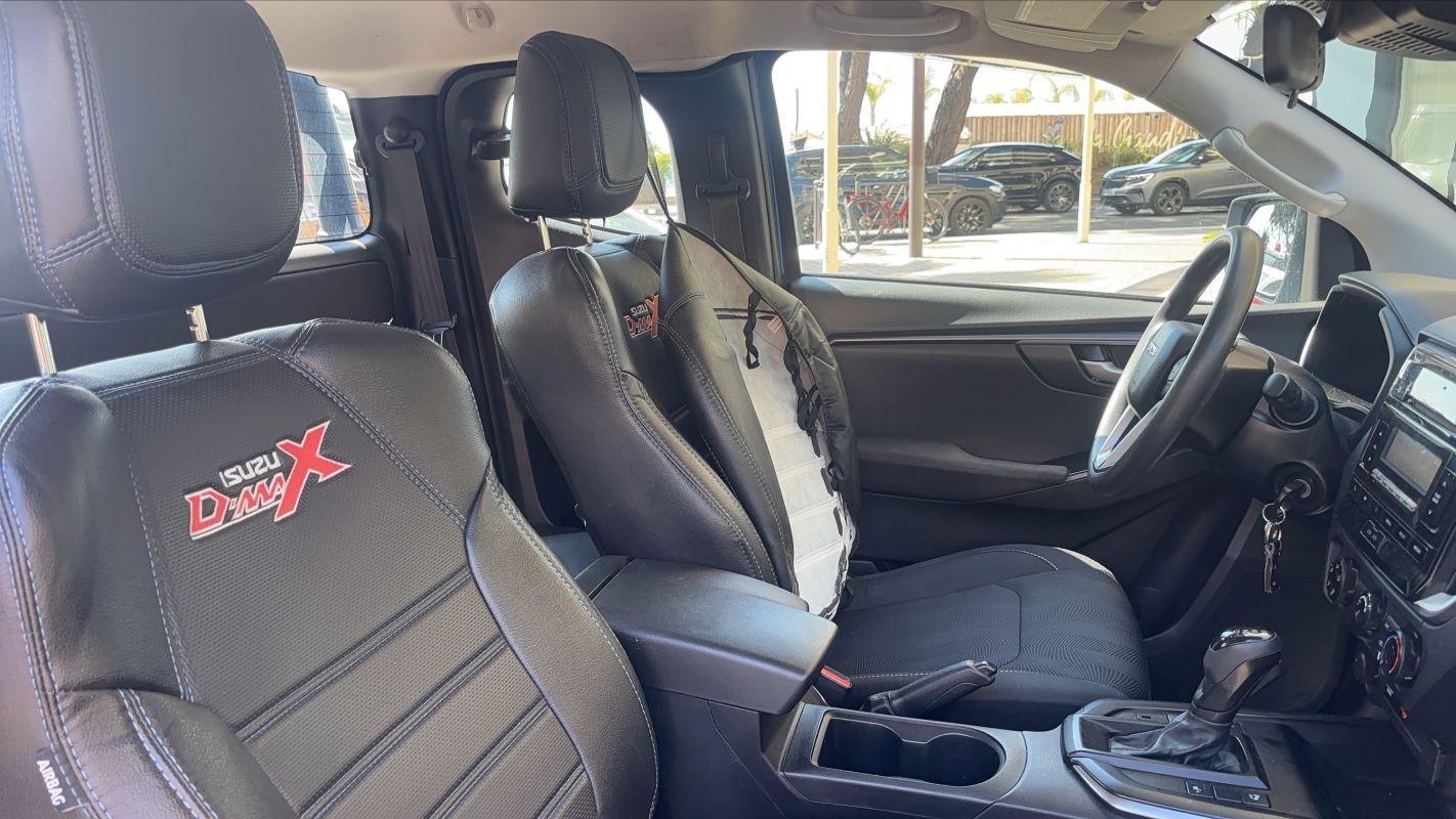 Isuzu D-max - Photo 27