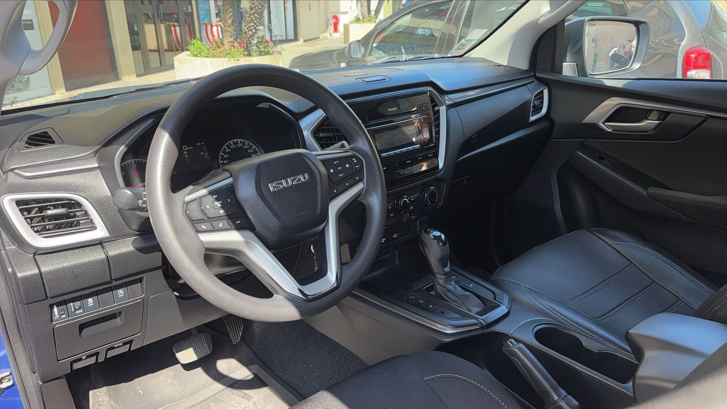 Isuzu D-max - Photo 8