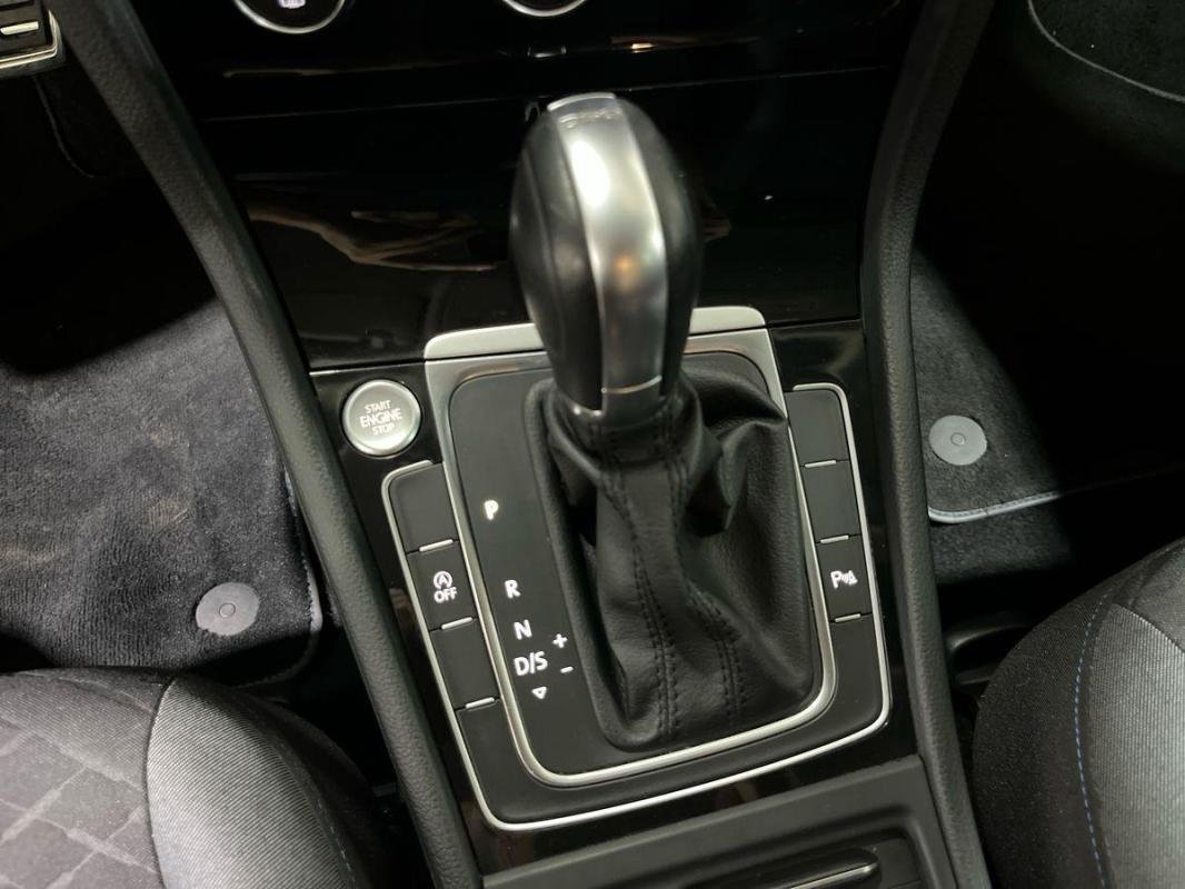 Volkswagen Golf - Photo 11