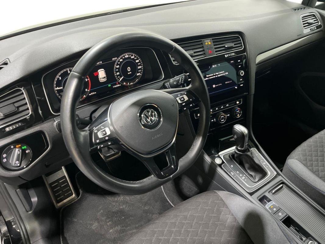 Volkswagen Golf - Photo 9