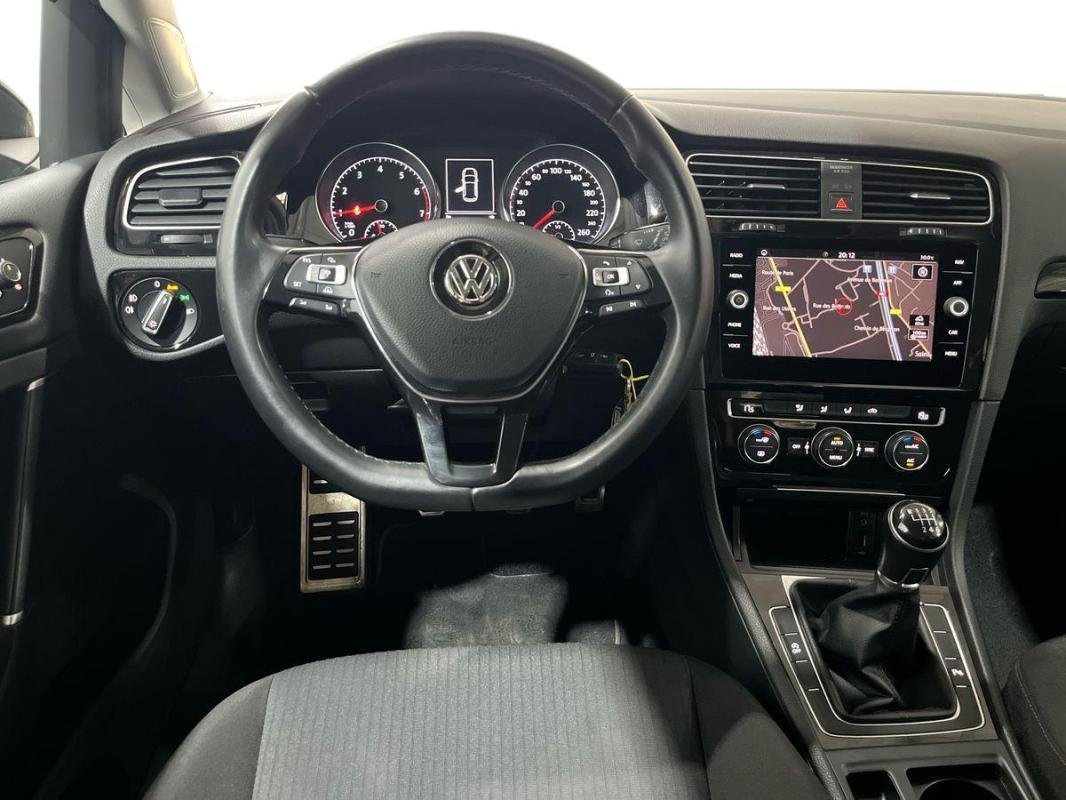 Volkswagen Golf - Photo 24