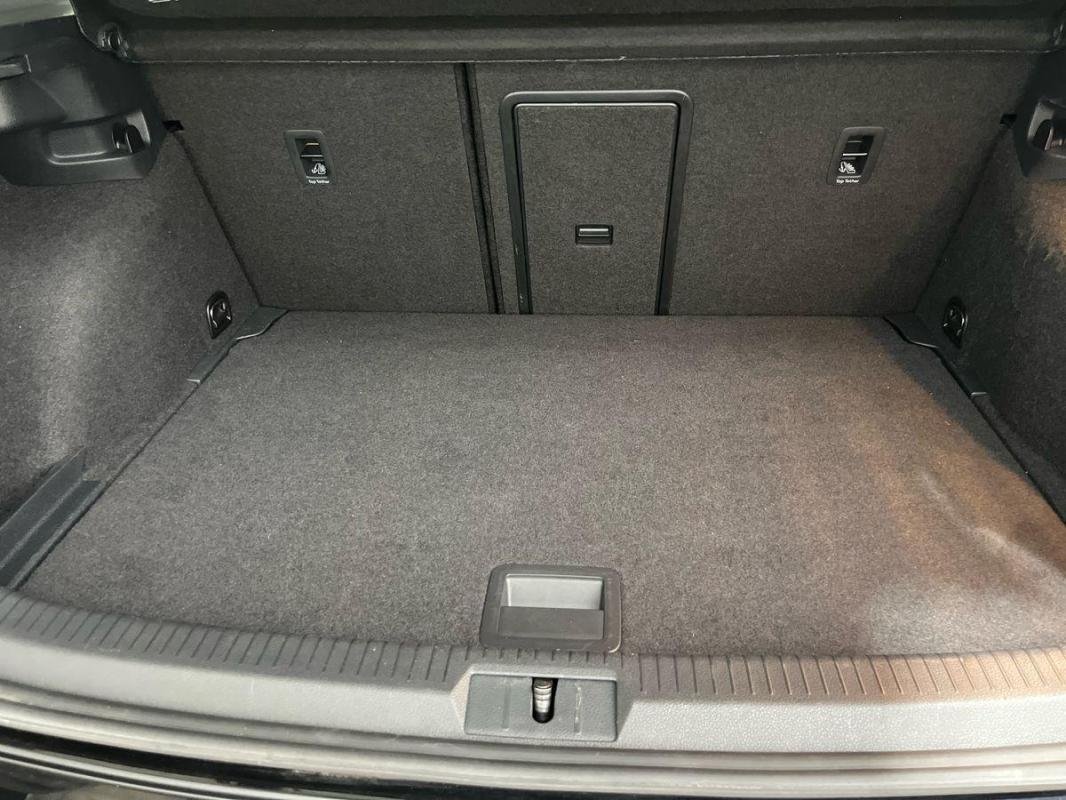 Volkswagen Golf - Photo 31