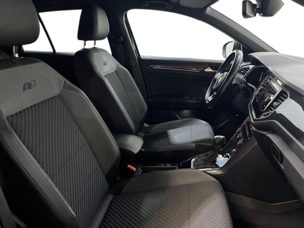 Volkswagen T-Roc - Photo 13