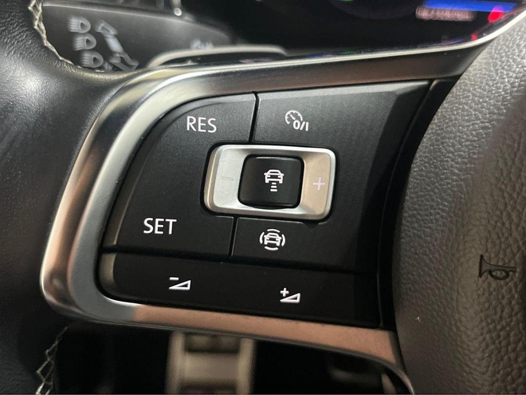 Volkswagen T-Roc - Photo 21