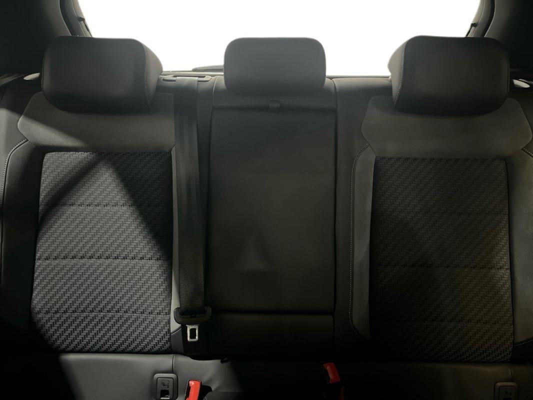 Volkswagen T-Roc - Photo 22