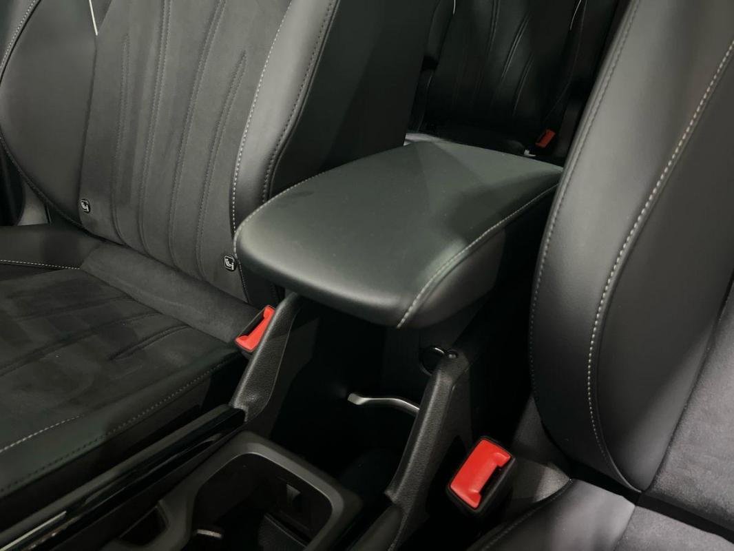 Volkswagen Tiguan - Photo 12