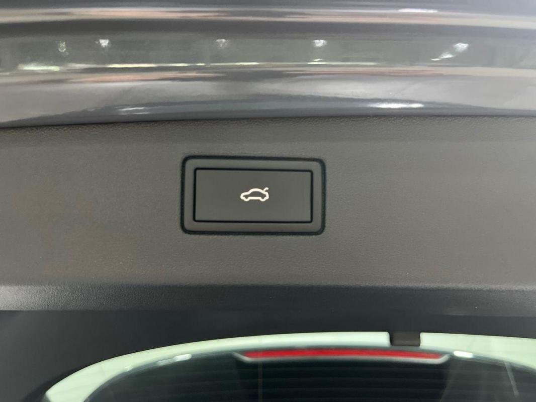 Volkswagen Tiguan - Photo 34