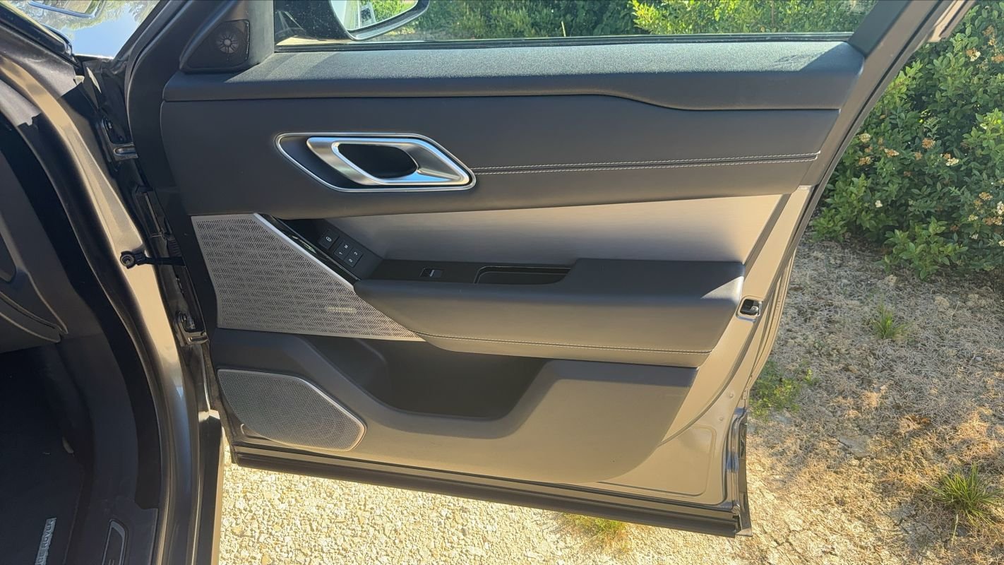 Land Rover Range Rover Velar - Photo 22